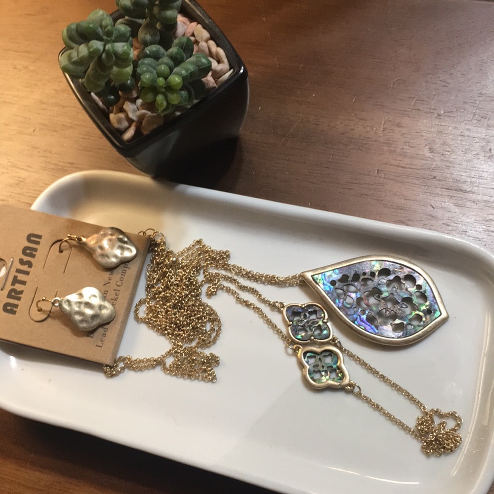 Nwt earrings and sweater necklace set